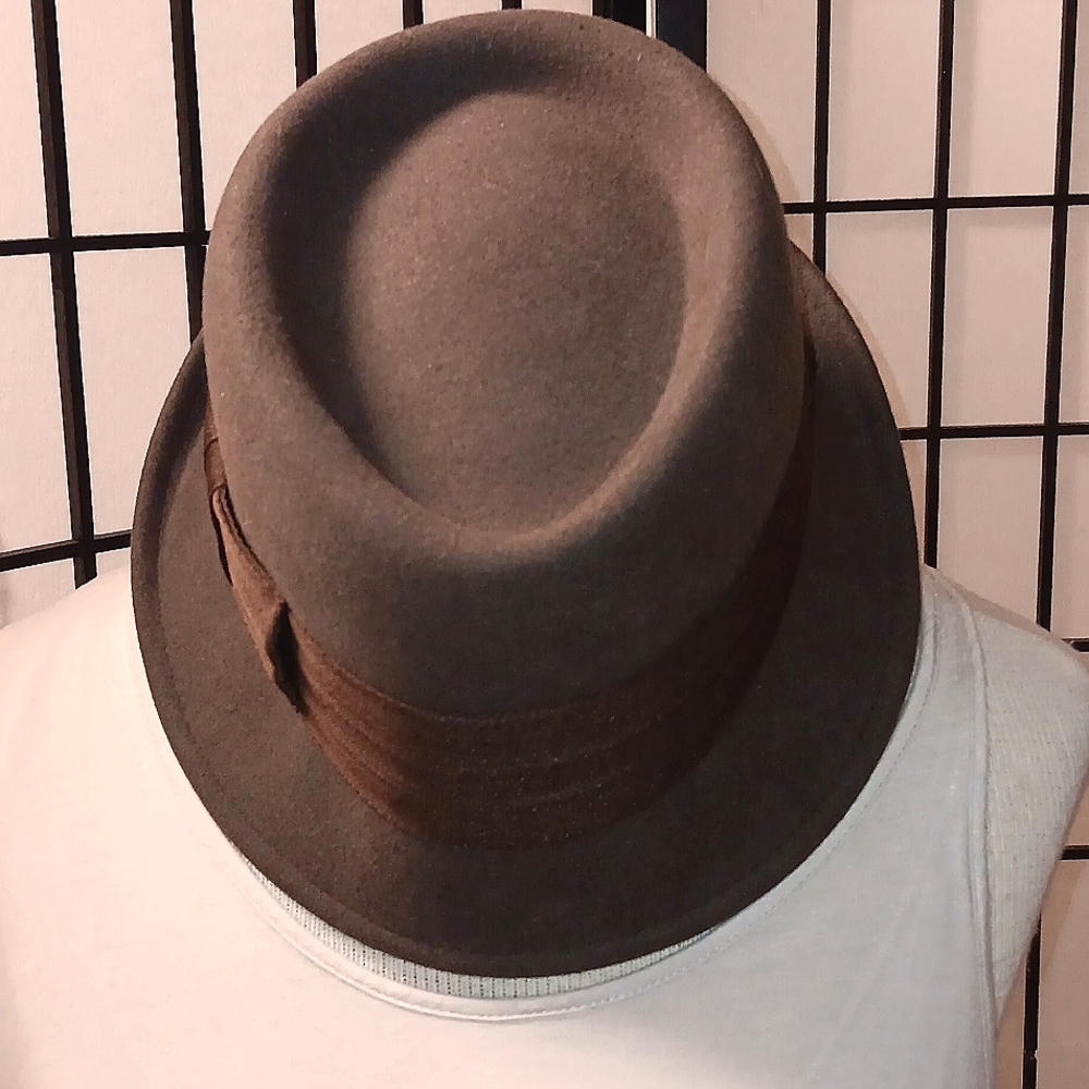 Christy's  crown series wool hat. OS.